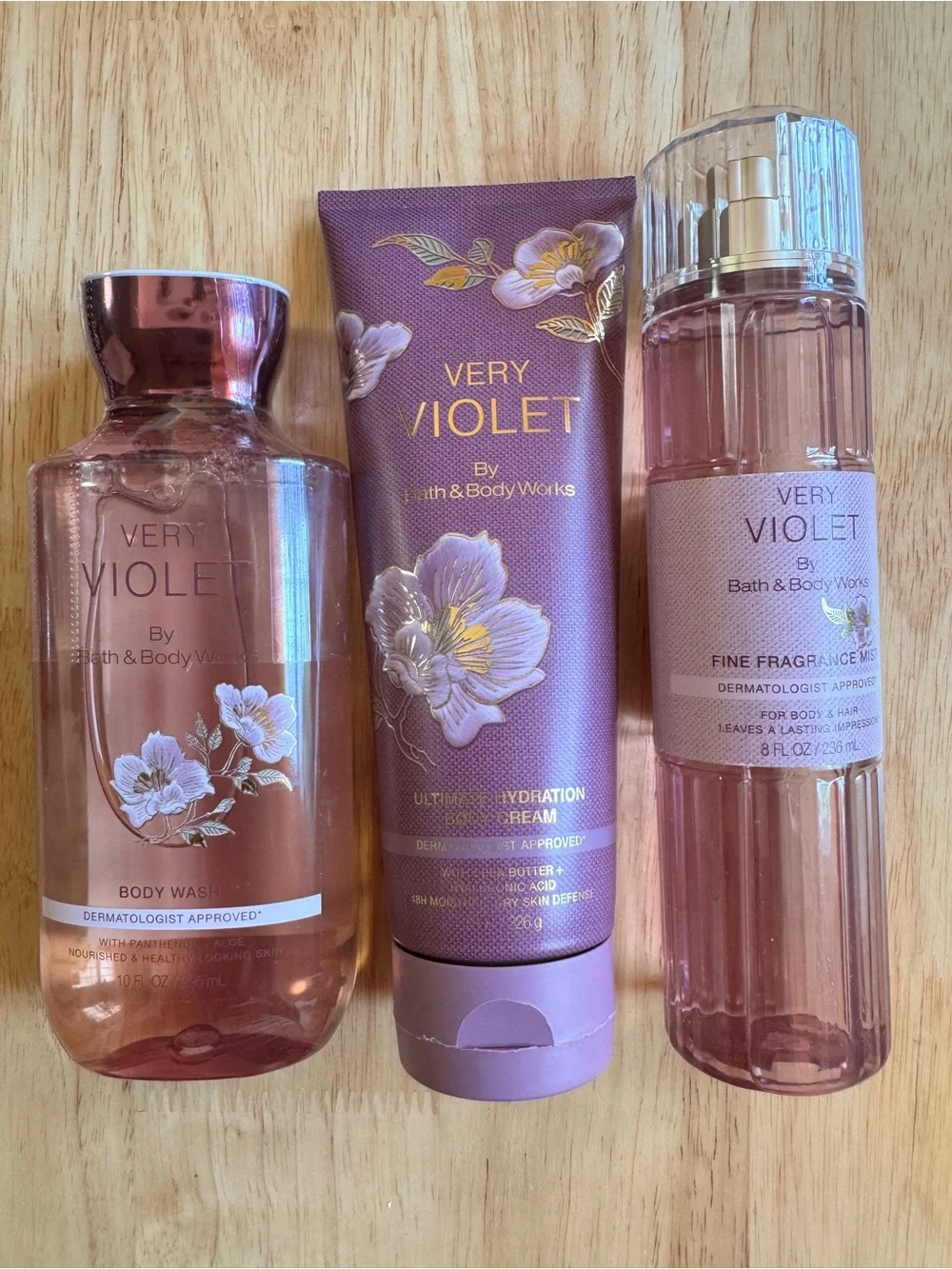 Bath & Body Works Very Violet Set - Pink Purple
